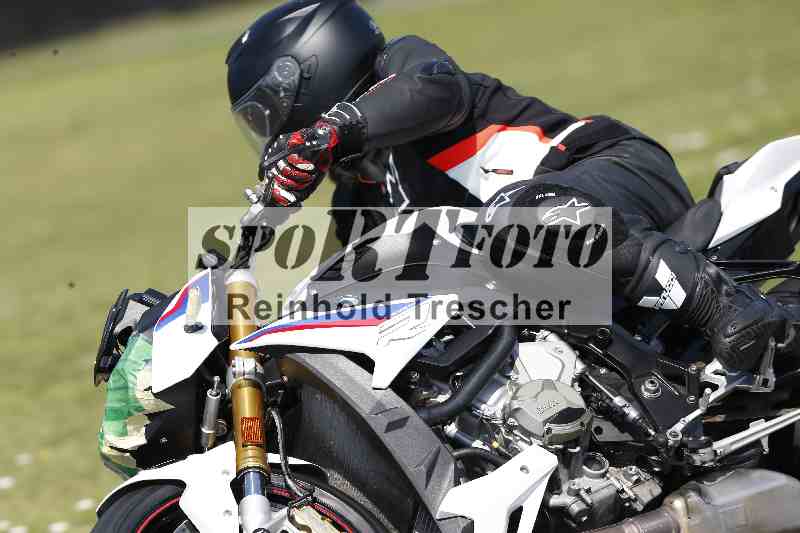 /44 09.08.2025 Plüss Moto Sport ADR/Einsteiger/50